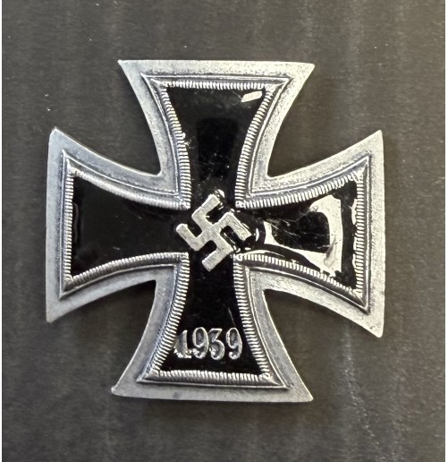 SPILLE, DISTINTIVI Z23